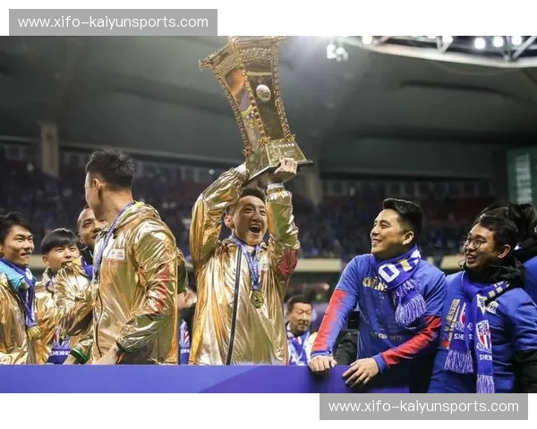 橙蓝对峙的艺术,方寸之间见真章:足协杯鲁能vs富力海报背后的豪情与智斗